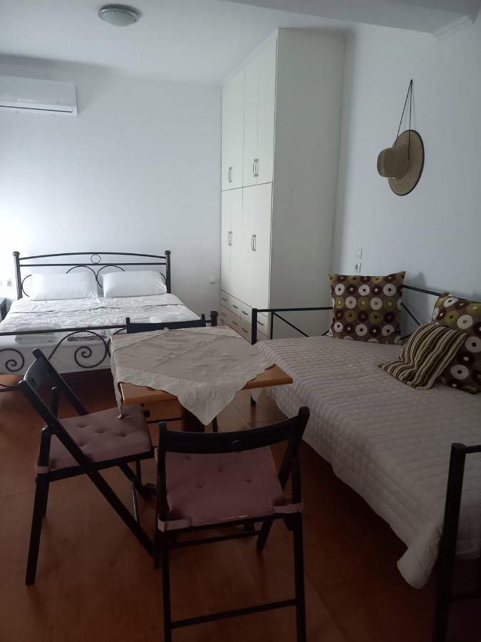 Duka'S House Otel Lukovë Dış mekan fotoğraf